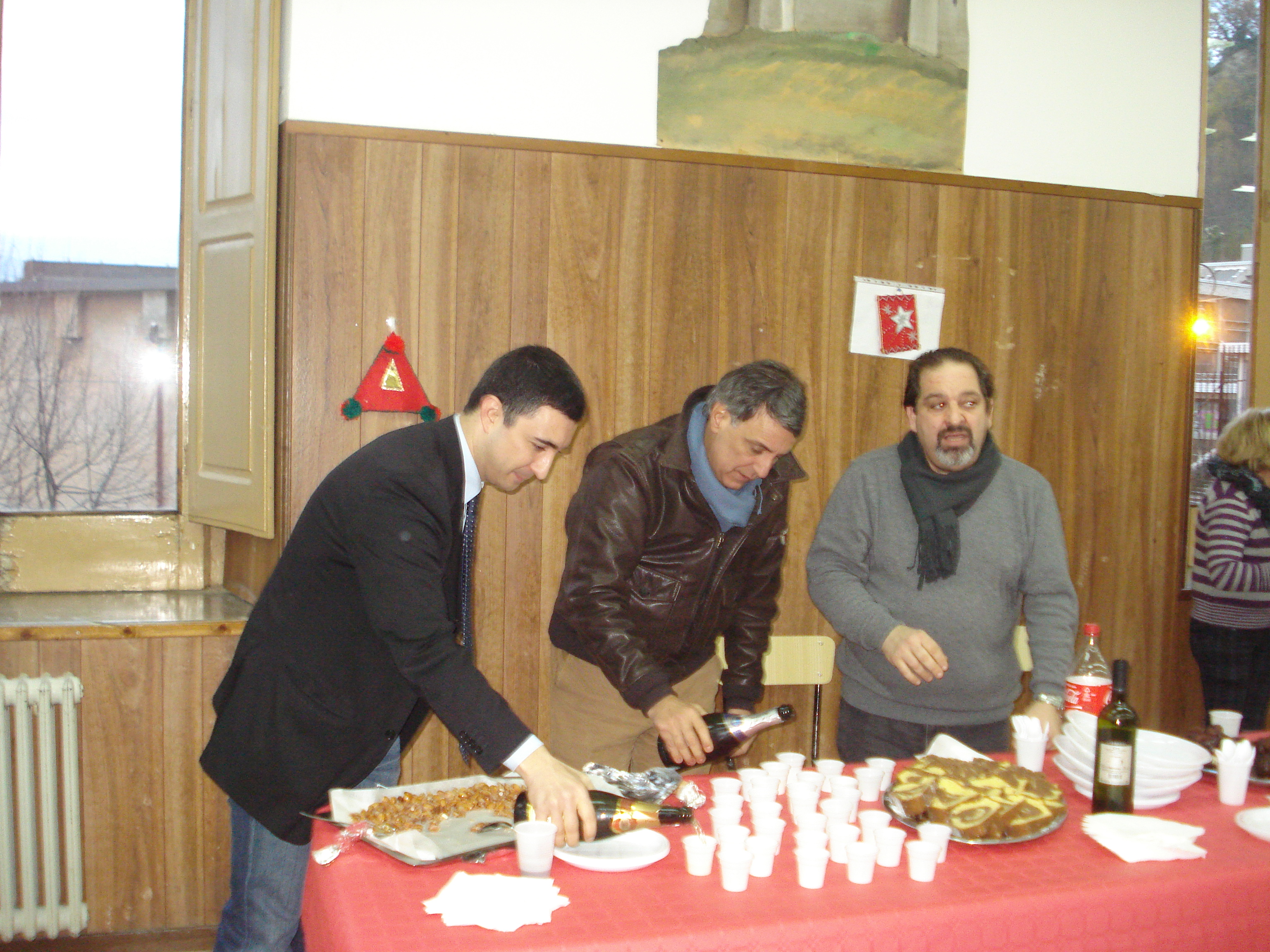 27 dic 2012 - Convitto Nazionale B. Telesio - IV° incontro Liceo Classico Europeo - con il Preside Iacojanni ed un collaboratore scolastico