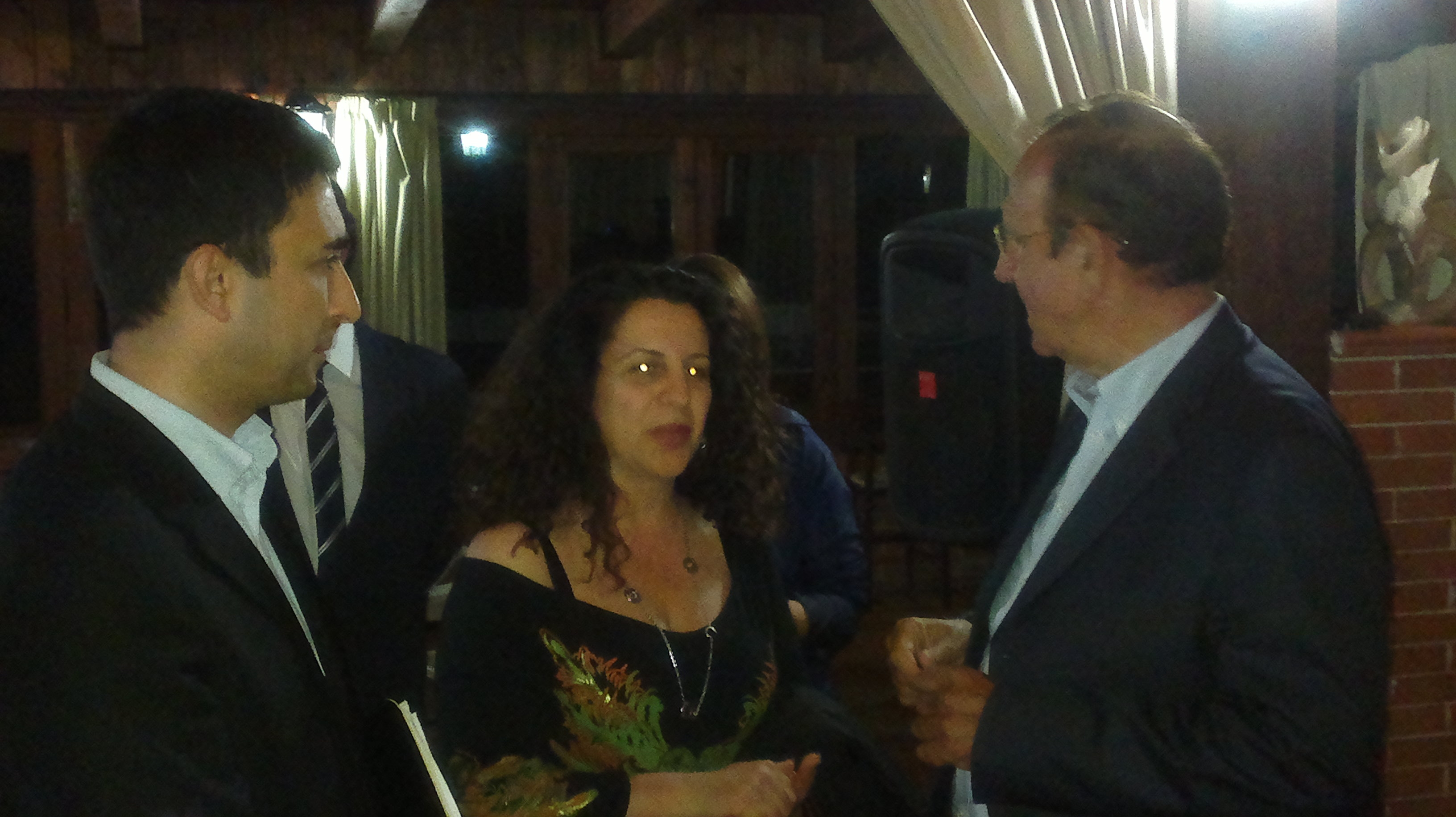 Ad Oriolo (Cs) con l'amica Carmelina e l'on. Pino Arlacchi, parlamentare europeo e commissario delle Nazioni Unite.